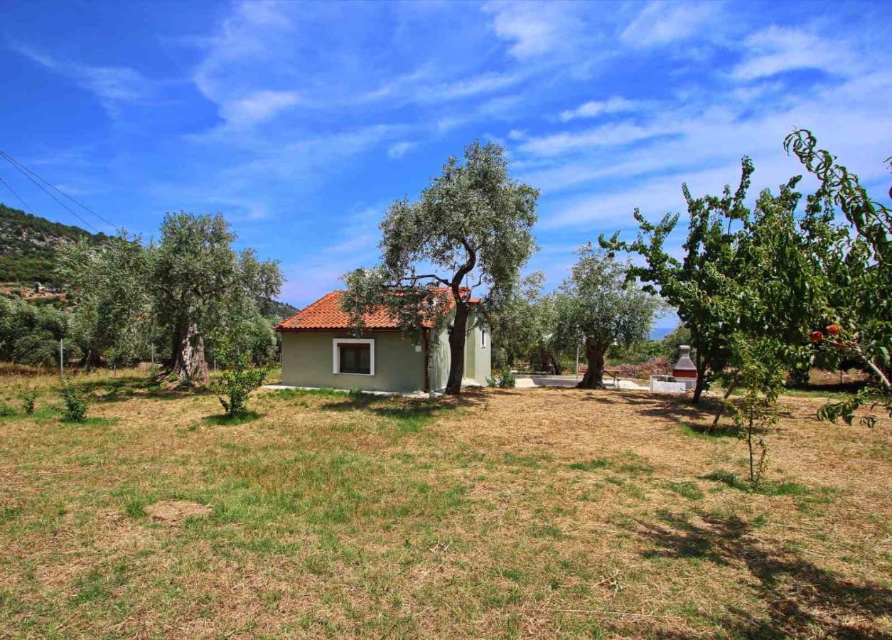 Panos House Kinira Exterior foto